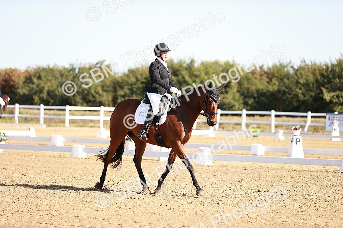 SBM_004250 - Class 12 - Novice 5 - 9.07-10.10