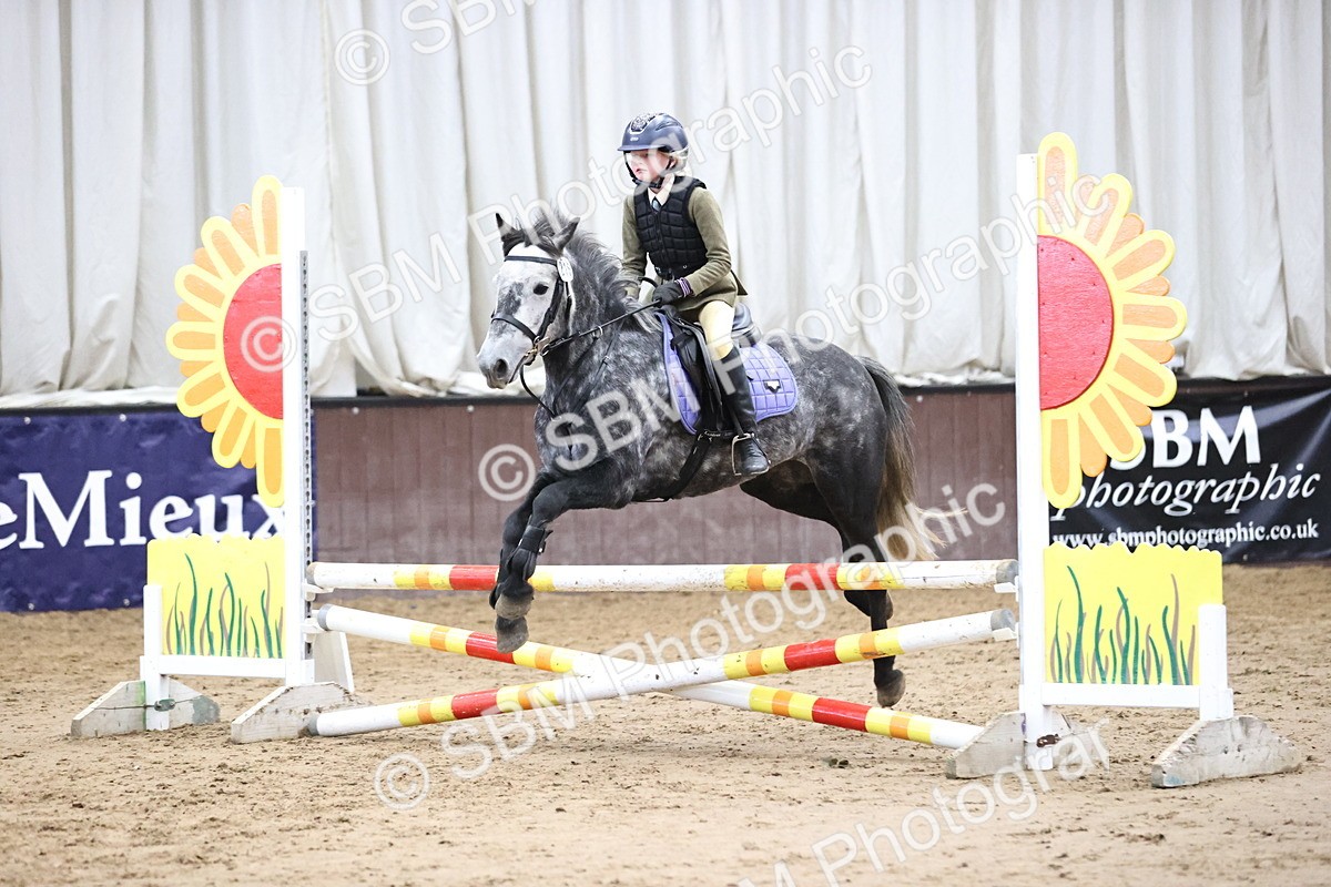 SBM_001527 - Class 5 - Henlow Veterinary Hospital 70cm