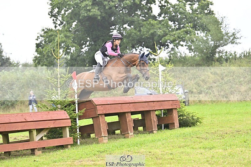 240901A-131946-08630 - 325-Julia.Knight-Jones-JANNES