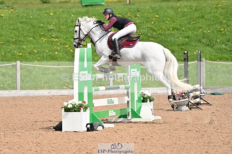 240506A-123945-08751 - Cls 5 Pony Foxhunter & 1.10m Open
