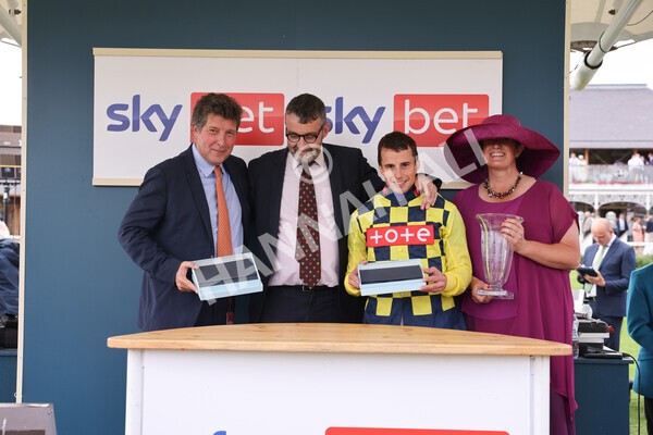 yr17082022r5-84 - Race 5 4.10pm Sky Bet Stayers Stakes