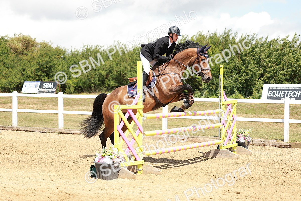 SBM_007192 - Class 2 - Senior Discovery - 1.00m Open