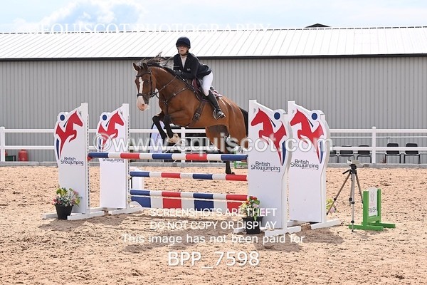 BPP_7598 - CLASS 15 FRI Senior 1.05m Open