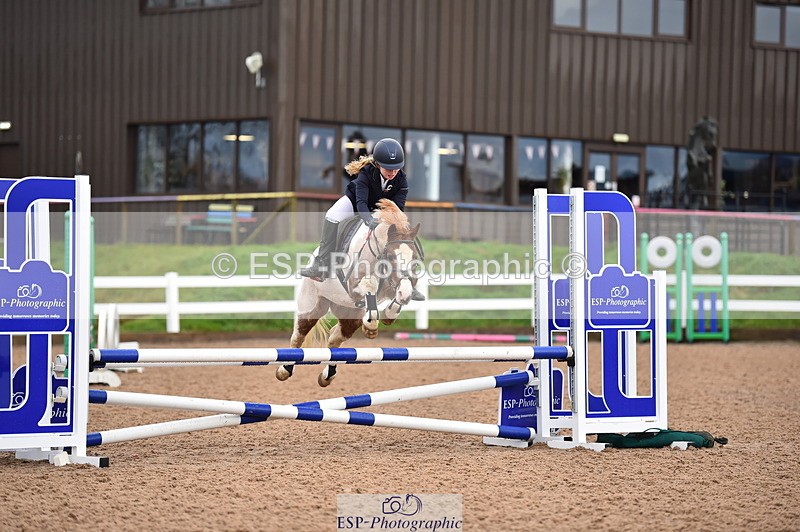 231203A-094000-00031 - Cls 1 Intro 70cm