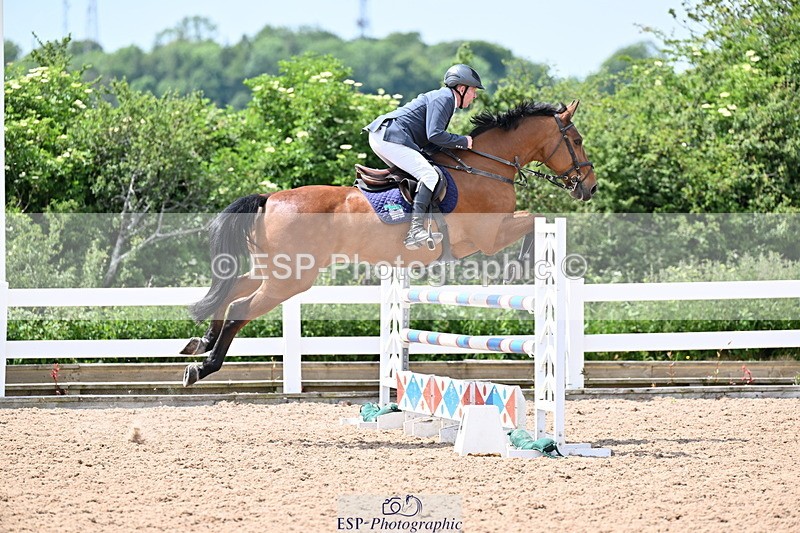 240605A-142124-00711 - Cls 4 Newcomers and 1.10m Open