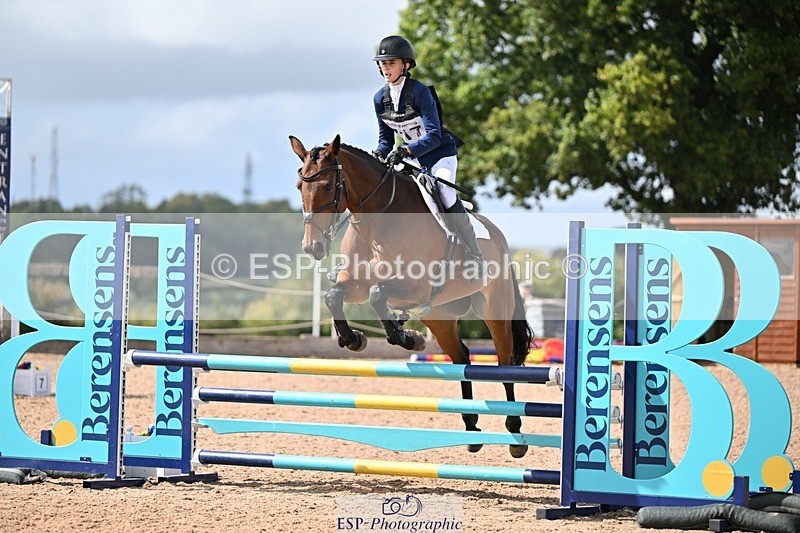 250831-142108-11106 - O-717-Evie.Matthews