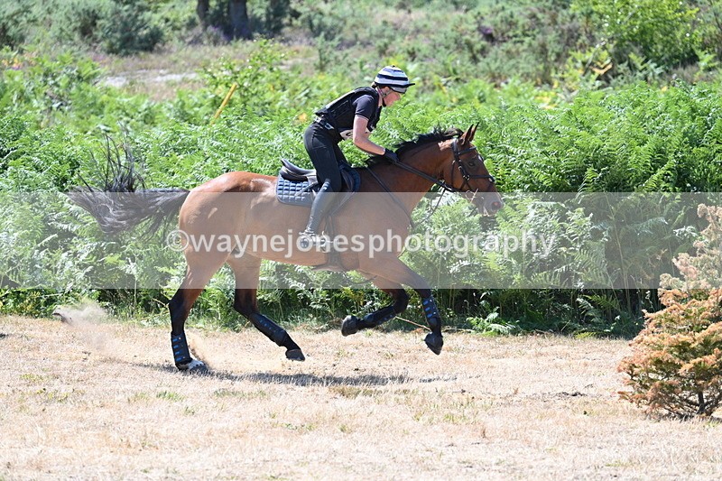 WJ7_5544 - Time 12:37 to 12:38 last rider