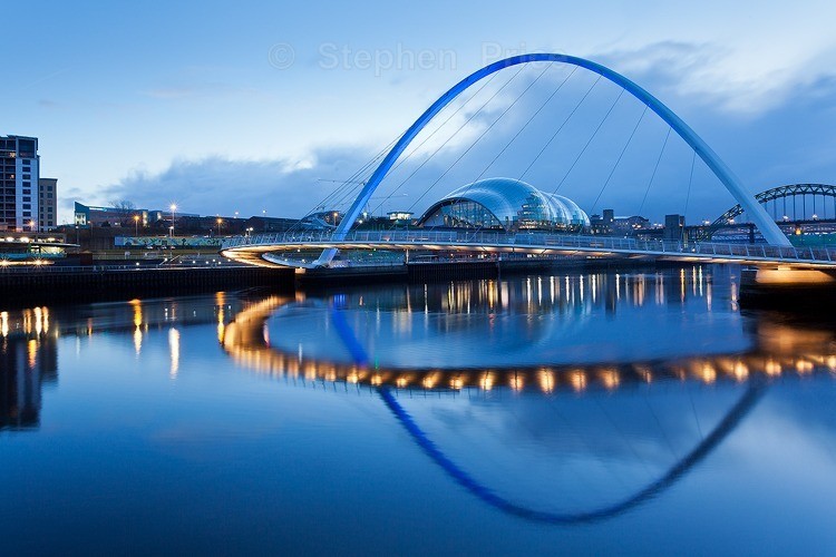 Millennium Bridge Evening Photo | River Tyne at Gateshead