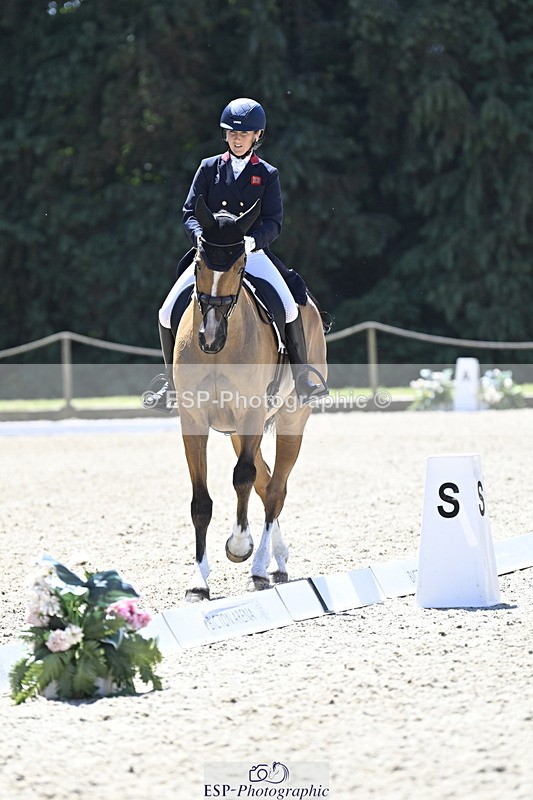 250522A-115949-03319 - B-321-Laura.Collett-BALANCERO