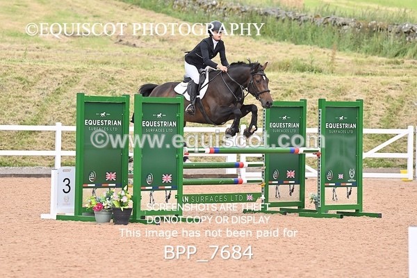 BPP_7684 - CLASS 16 FRI GFS Saddles Senior Newcomers/1.10m Open