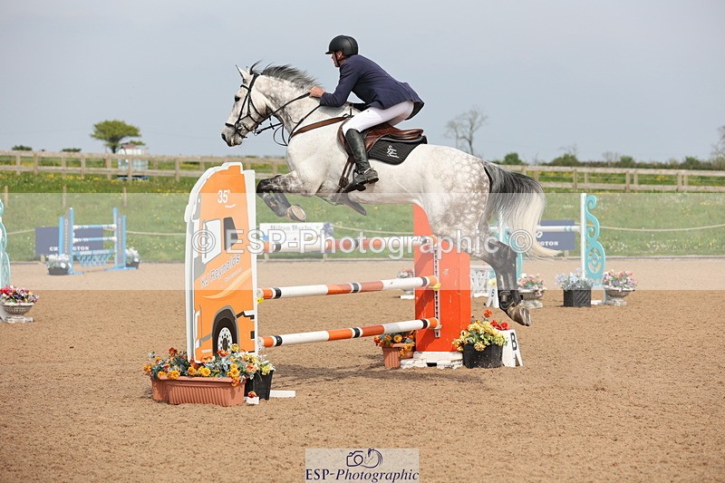 240511A-154623-14804 - Cls 36 National 1.30m Open