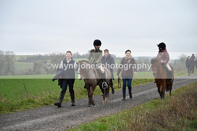 WJ7_9777 - Walk out..