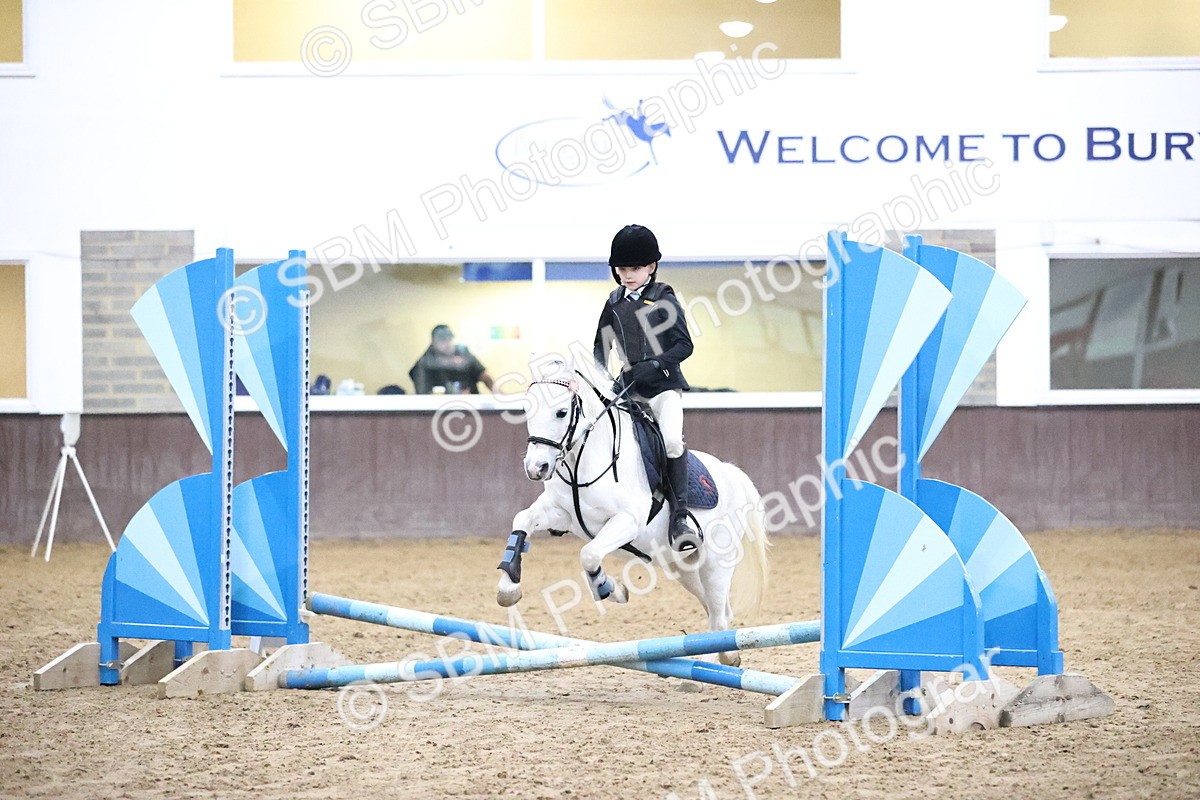 SBM_000054 - Class 1 - Fox Farriers 30cm