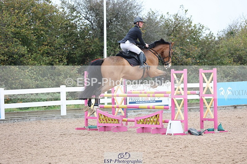 241101A-112449-01356 - FRI Cls 5 Newcomers and 1.10m Open