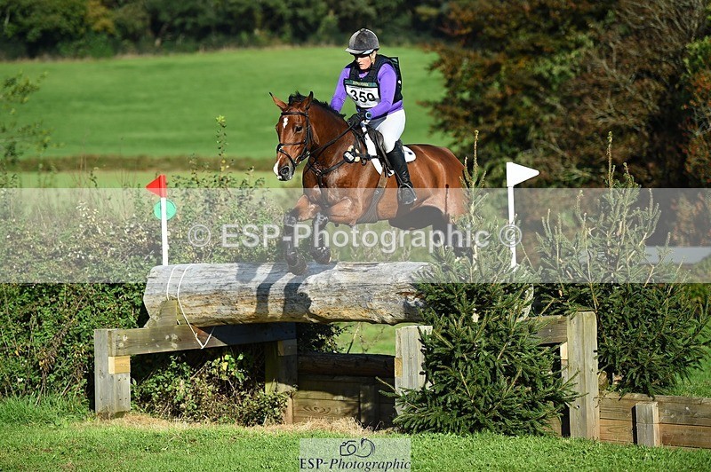 231022-152912-30390 - 359-ROSSDARRAGH.NERO-Charlotte.Rowe-XC