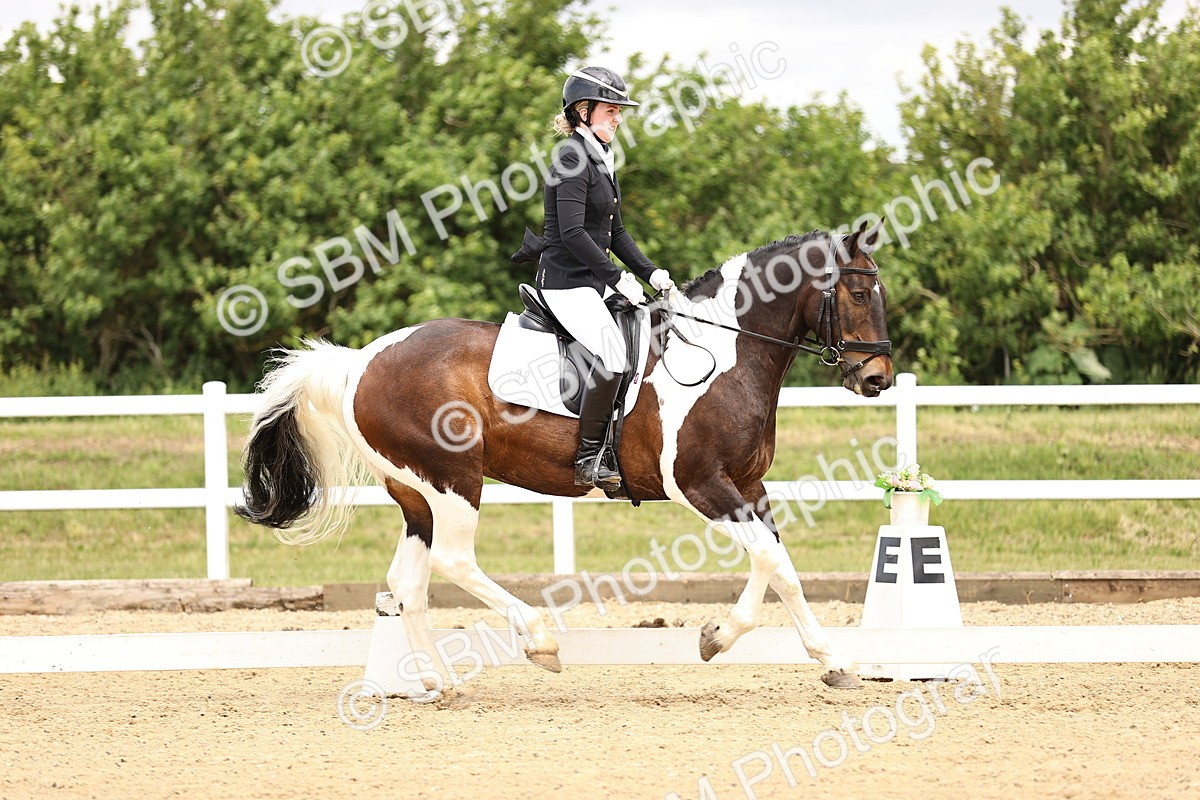 SBM_002953 - Class 2 - Novice 4 - 12.00-13.10