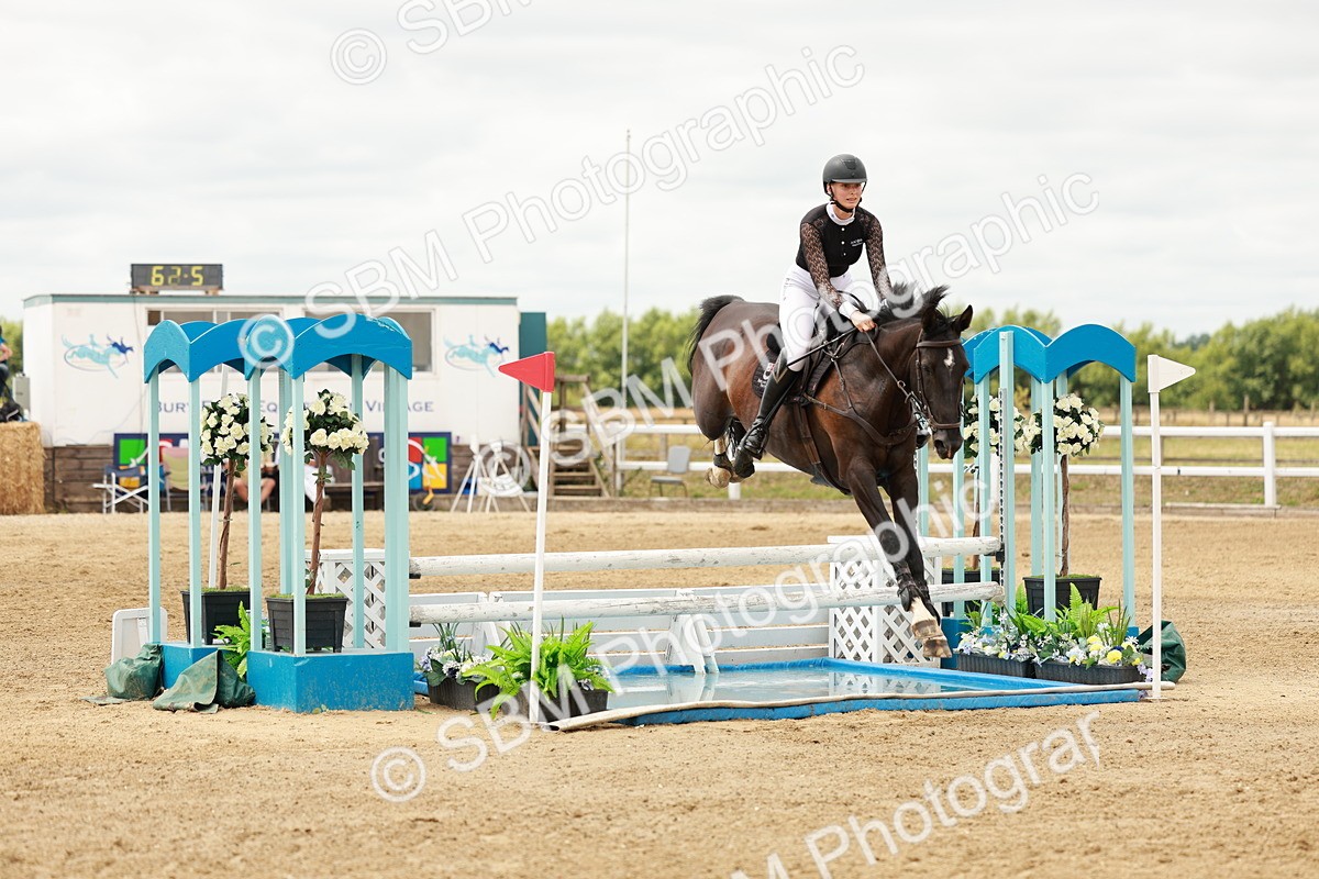SBM_018264 - Class 21 - Senior Newcomers Championship 2d Rd