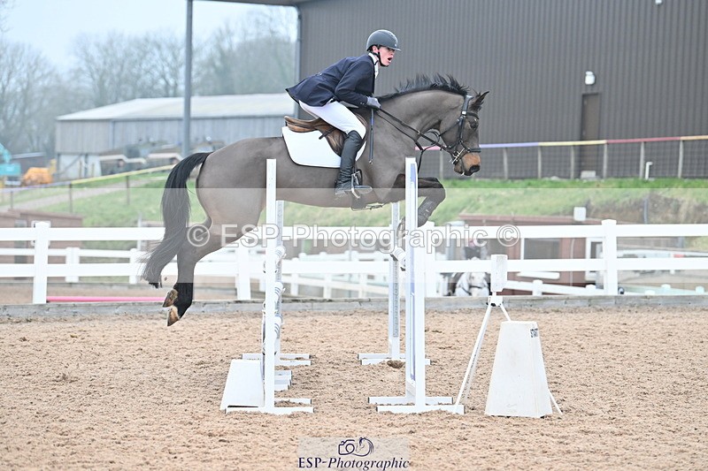 240113A-133953-02241 - Cls 12 Newcomers and 1.10m Open