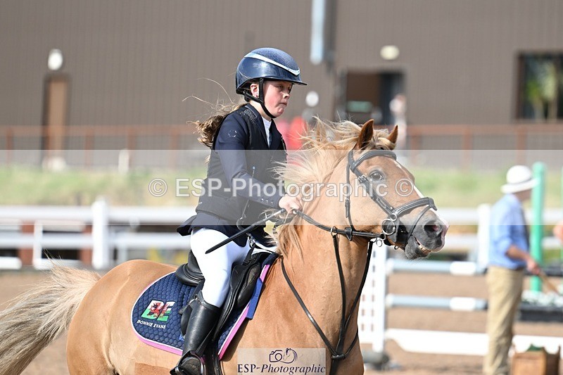 260627-173704-05787 - Cls 27 Foxhunter and 1.10m