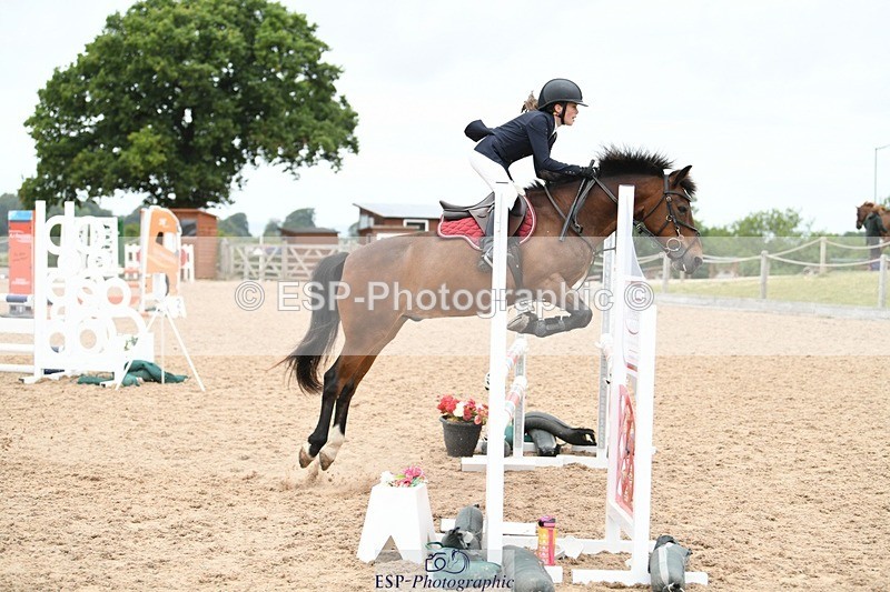 250807-110141-00405 - 90cm Round 1