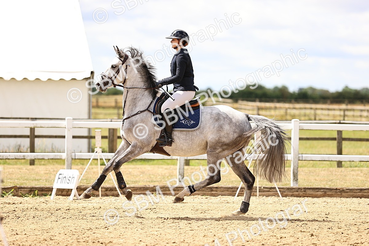 SBM_013487 - Class 14 - Senior Discovery - 1.00m Open