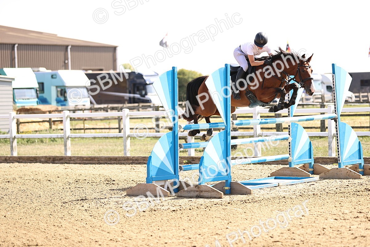 SBM_006933 - Class 13 - Senior Newcomers - 1.10m