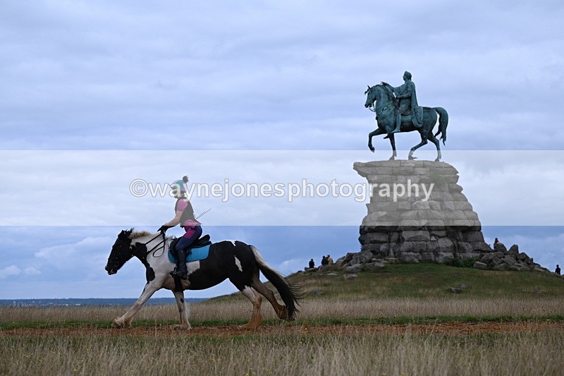 DSC_6569 - Time at Statue 12:45 to 13:15
