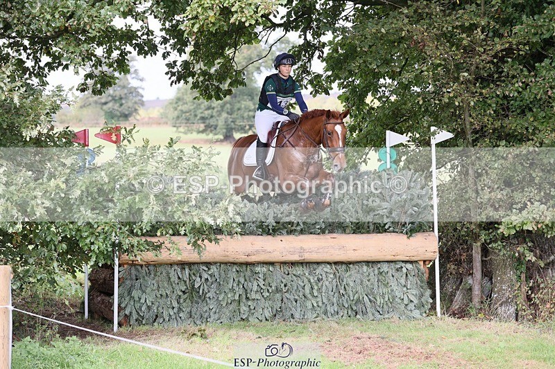 231020-124318-08773 - 043-OTTENTIK.NOBILITY-Dani.Evans-XC