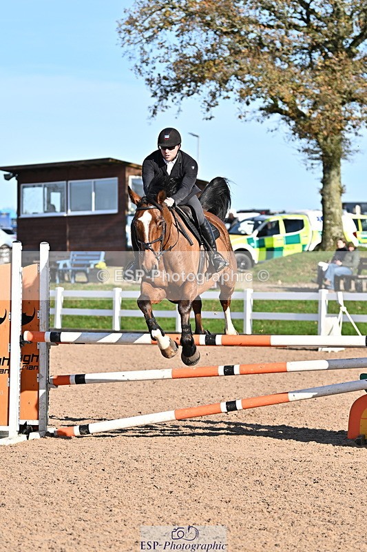 241113A-123347-00512 - Cls 04A&B Snr Newc & 1.10m Open