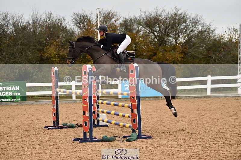 231122A-133934-00472 - Cls 5 Foxhunter & 1.20m Open