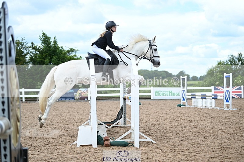 240608A-133549-01162 - Cls 10 Pony Discovery and 90cm Open