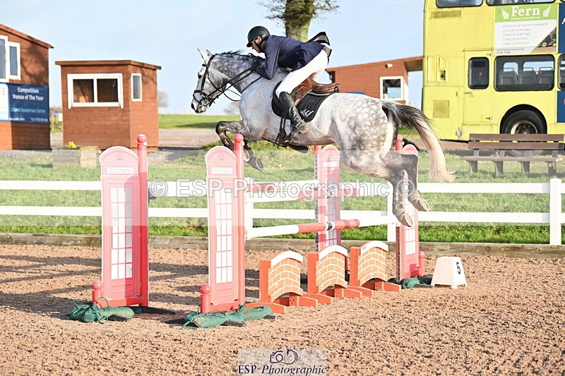 231209A-135124-01957 - Cls 15 National 1.30m & 1.40m