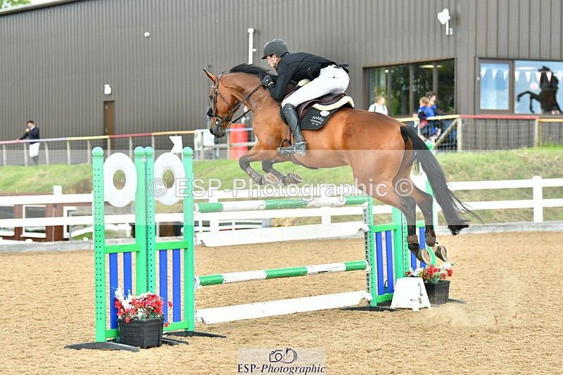 230721A-142818-06920 - Cls 22, 1 Star Gold 1.30m