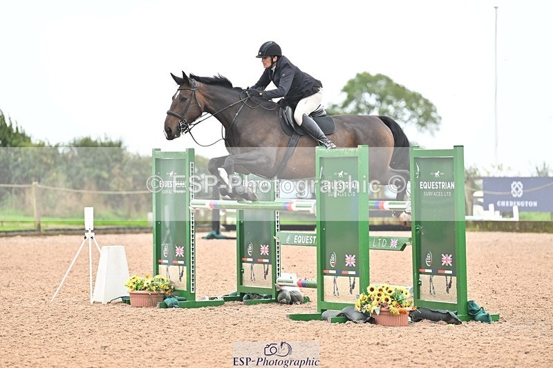 251003-132218-01096 - Cls 3 Foxhunter and 1.20m