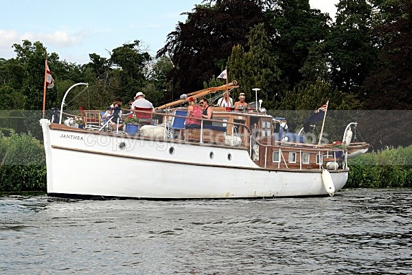 090704 JANTHEA IMG_1806 - HENLEY REGATTA  SATURDAY 4th JULY 2009