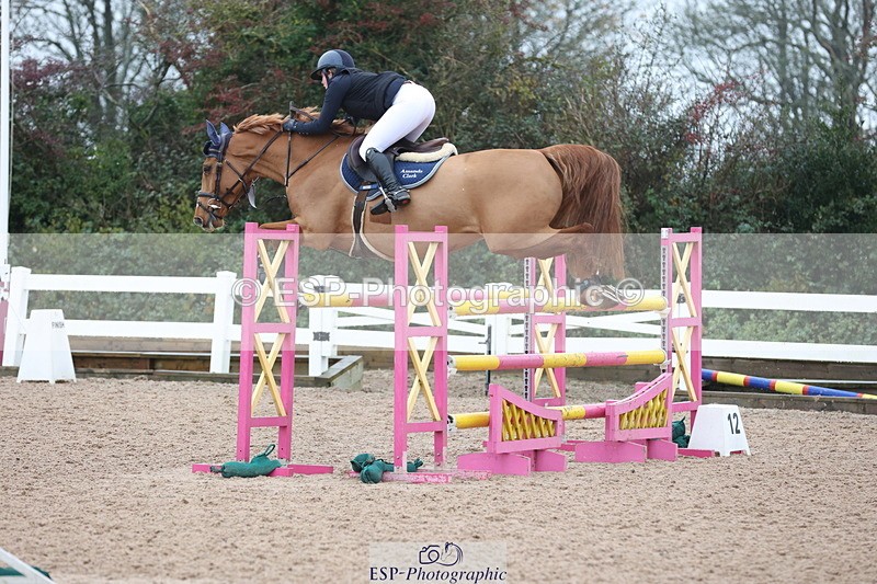 231112A-135654-04750 - Cls 20 Newcomers & 1.10m Open