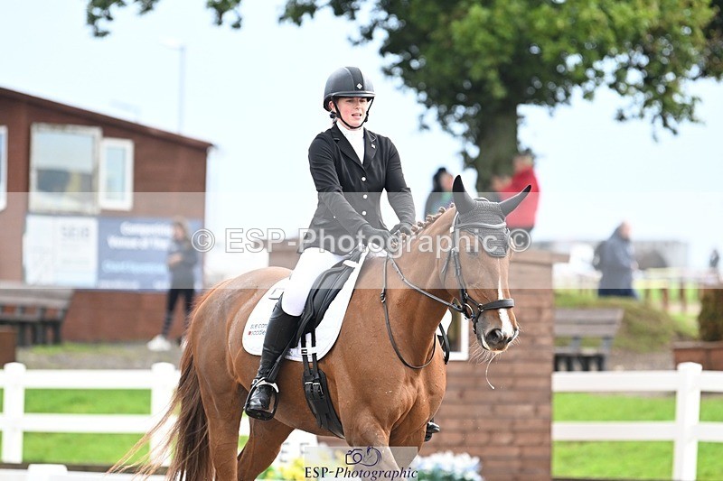 250907-105618-07052 - 015-Annie.MannLittle.Lady.Guinevere