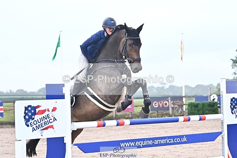 250731-101403-00325 - Cls 02 Snr Fox 1st Rnd