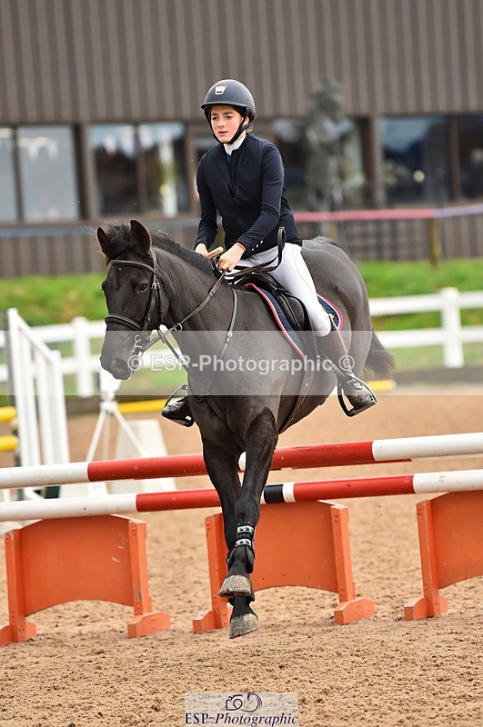 231028A-121312-01057 - Cls 3 Discovery & 90cm Open