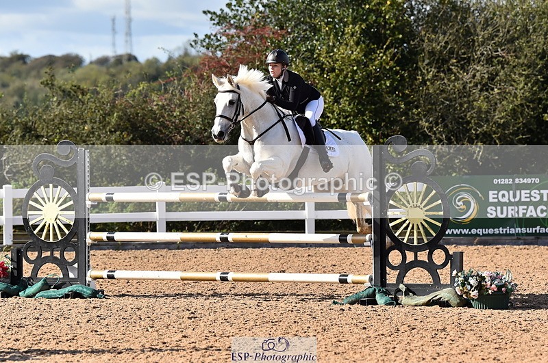 231014A-140312-05193 - Cls 15 1.05m Amateur Q 2nd R