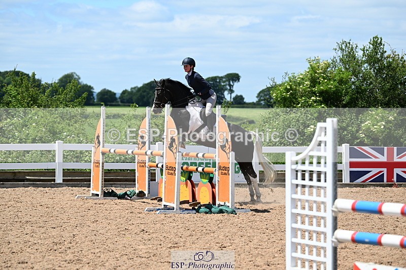 240609A-134022-05835 - Cls 25 Pony Newcomers and 1m Open