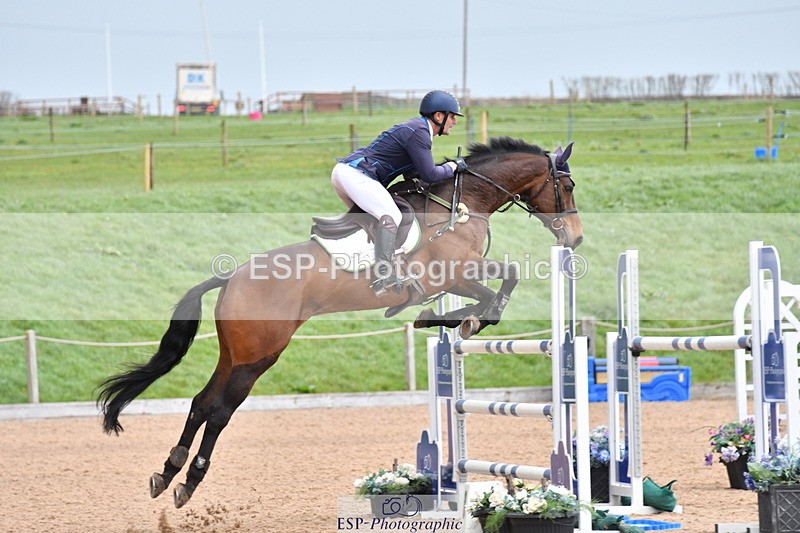 240315A-132237-01168 - Cls 4 Snr 1.20m Open