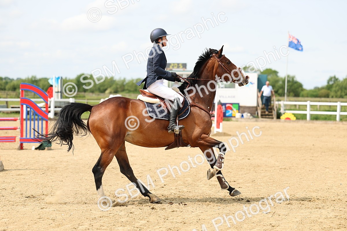 SBM_004680 - Class 16 - Senior British Novice - 90cm