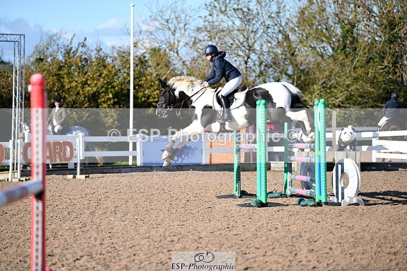 231110A-132205-00539 - Cls 5 Newcomers & 1.10m Open