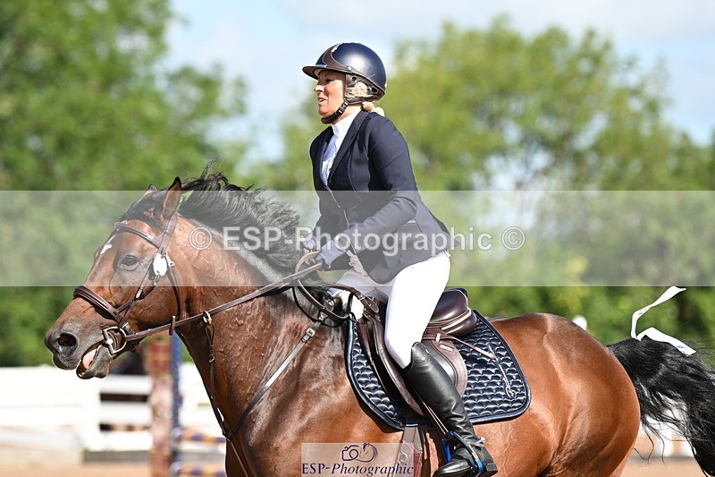 240728A-100805-07805 - Cls 33 Snr British Novice and 90cm Open