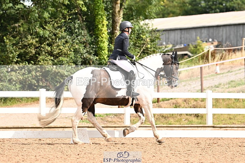 240817A-105322-07239 - 272-Victoria.Lance-Homefarm.Helios