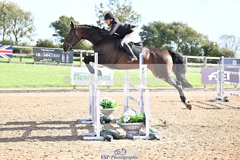 251004-132436-02177 - Cls 10 Foxhunter and 1.20m