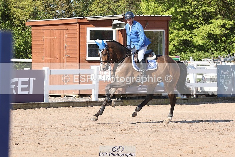 250509-090425-05147 - Cls 18 Snr British Novice and 90cm Open