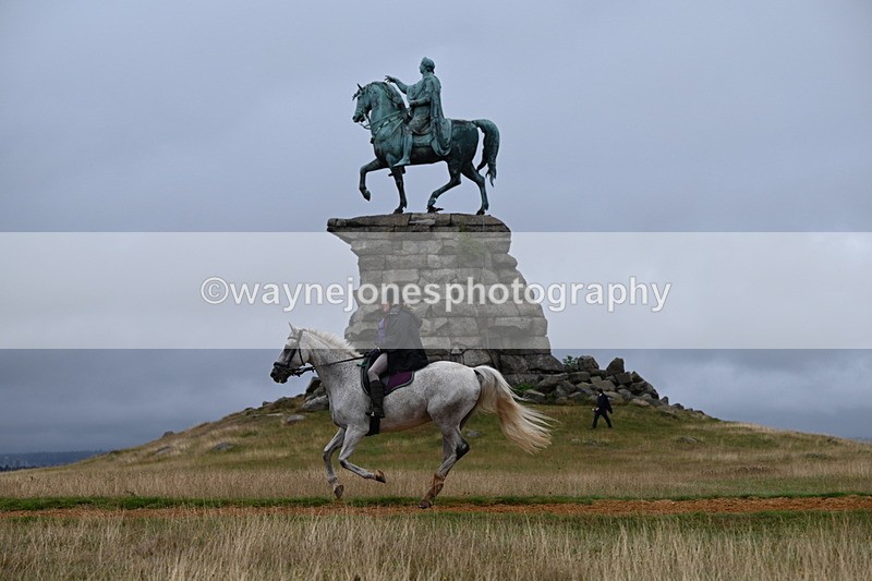 DSC_2570 - Time at Statue 12:34 to 12:56