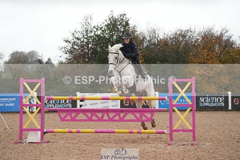 251107-134451-01229 - Cls 6 Foxhunter and 1.20m Open